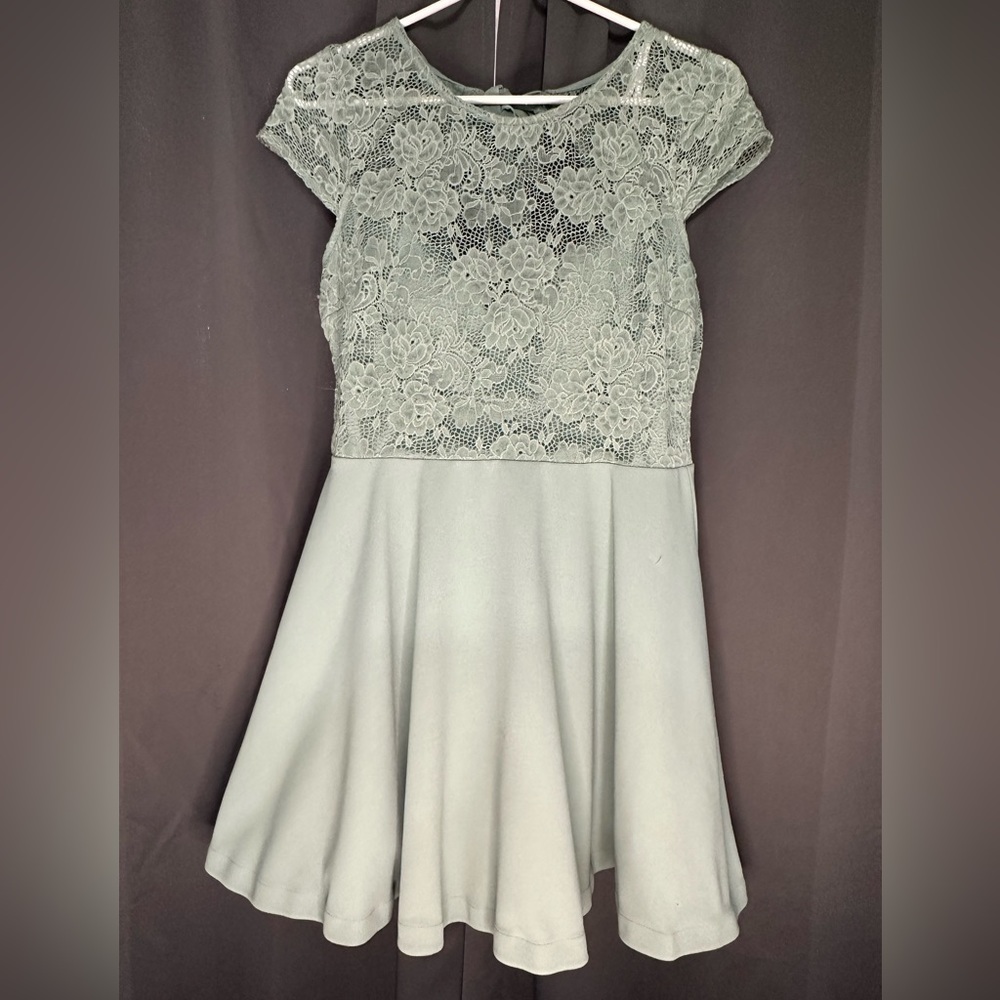Green mini formal dress 13/14